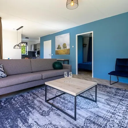 Relax On Vacation In Comfortable Vakantiehuis Ewijk