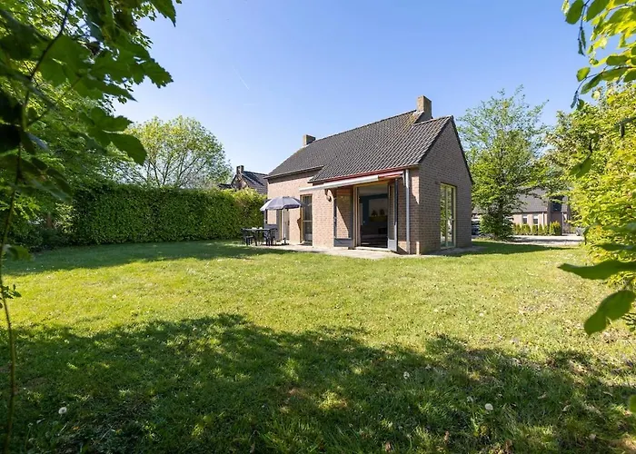 Relax On Vacation In Comfortable Casa vacanze Ewijk